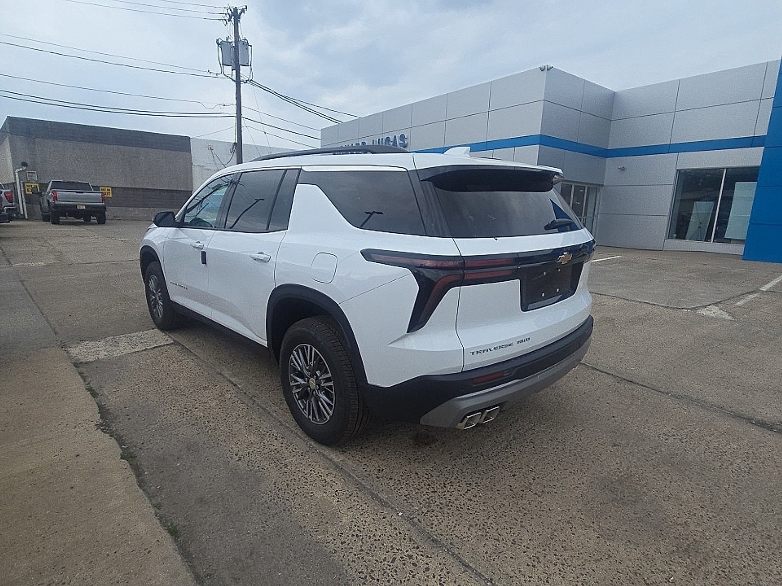 2026 Chevrolet Traverse LT - Photo 8