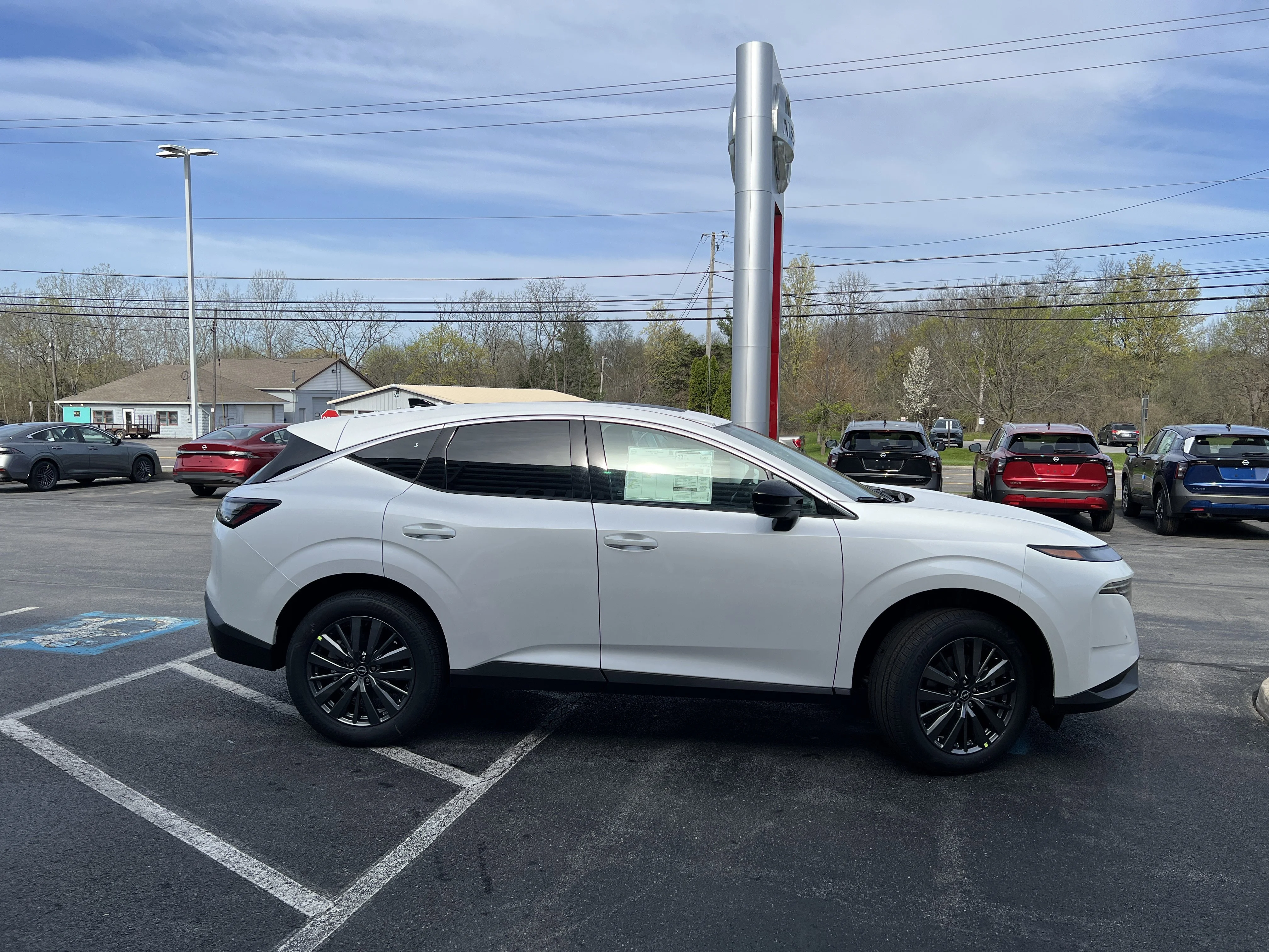 New 2026 Everest White Pearl Tricoat Nissan SL image 5