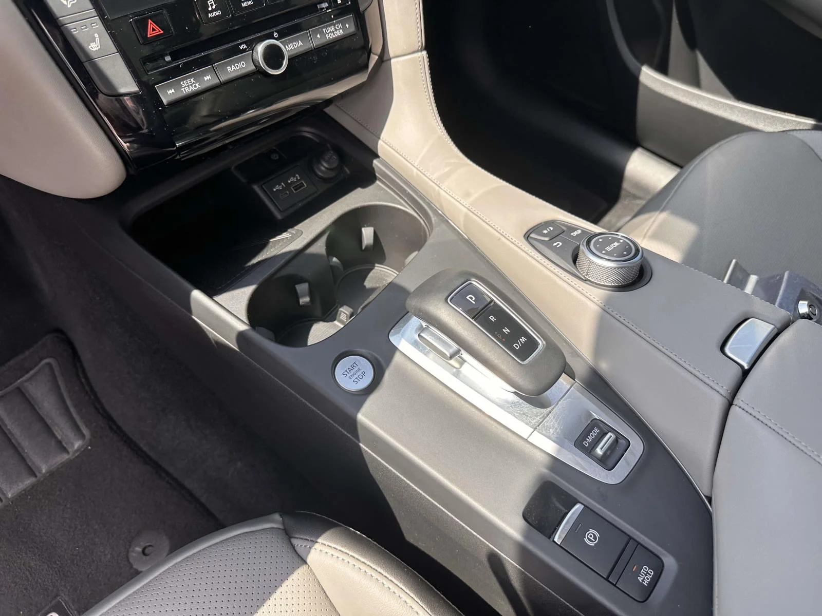 Used 2023 Hermosa Blue INFINITI LUXE image 18