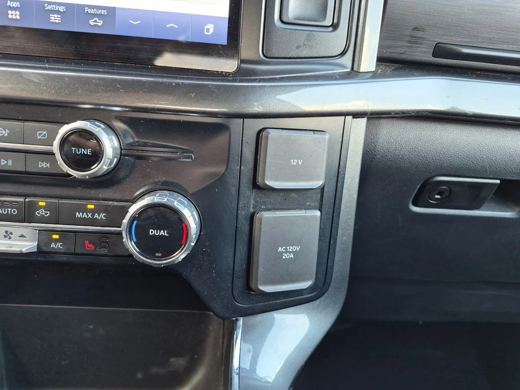 Certified Used 2023 Oxford White Ford XLT image 39