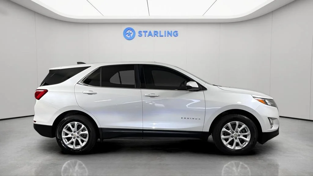 Used 2018 IRIDESCENT PEARL TRICOAT Chevrolet LT image 12