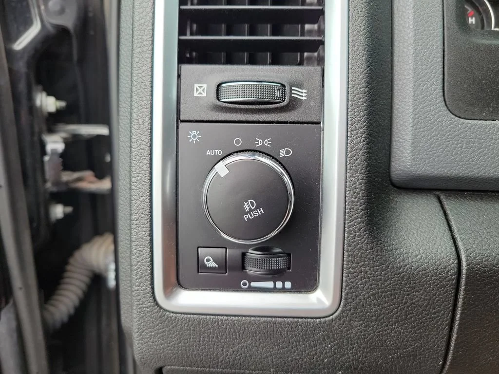 Used 2019 Black Ram Big Horn image 16