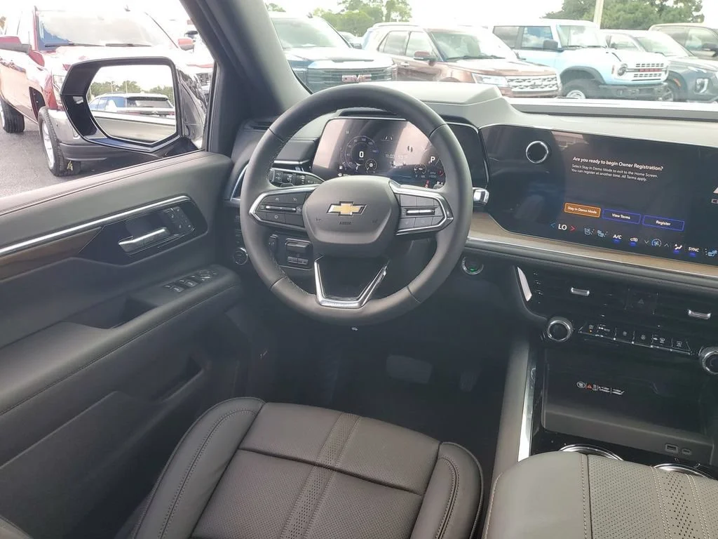 New 2026 Black Chevrolet High Country image 15
