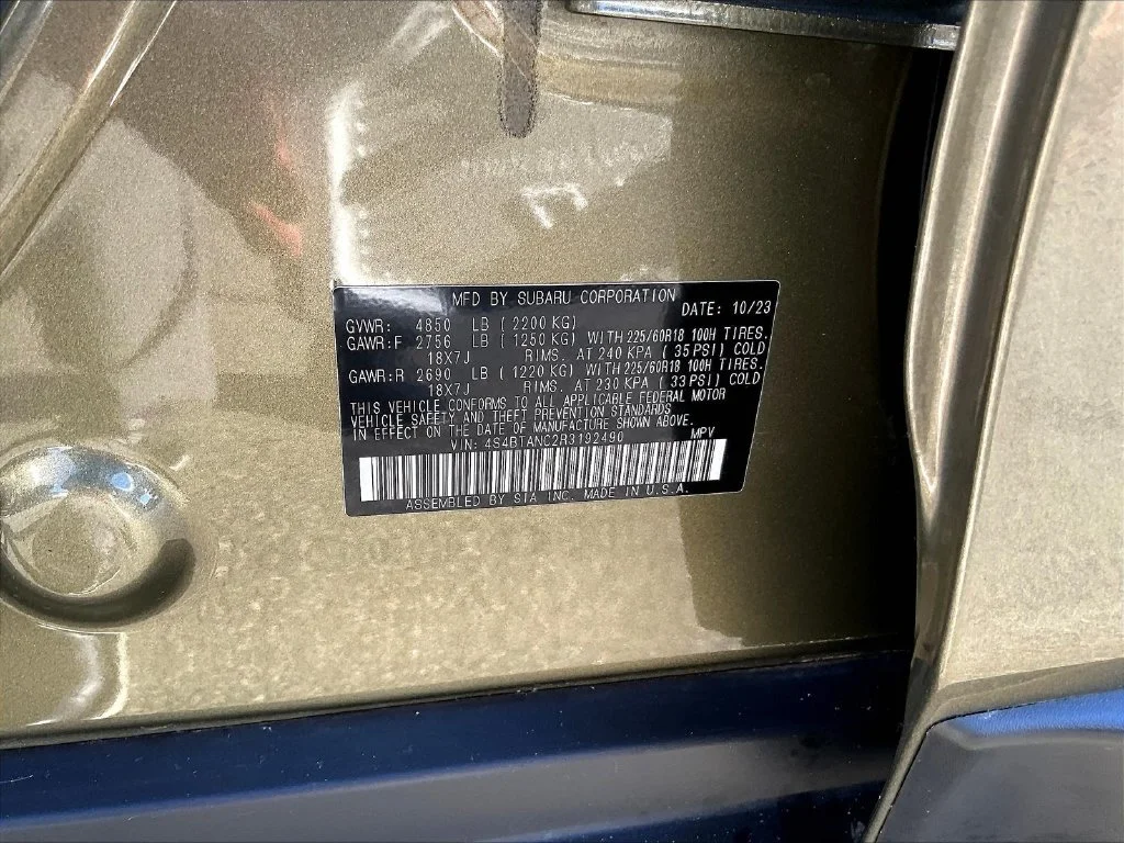 Used 2024 Green Metallic Subaru Limited image 20