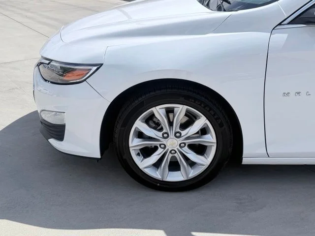 Used 2022 White Chevrolet LT image 31
