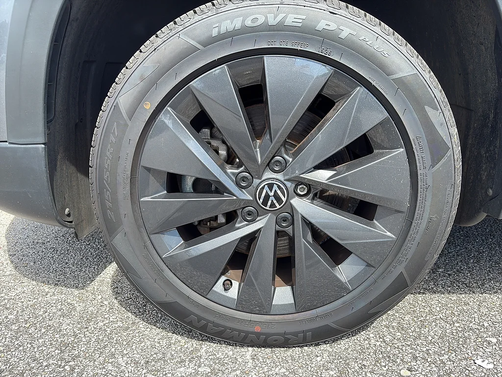 Used 2023 Platinum Gray Metallic Volkswagen S FWD image 9