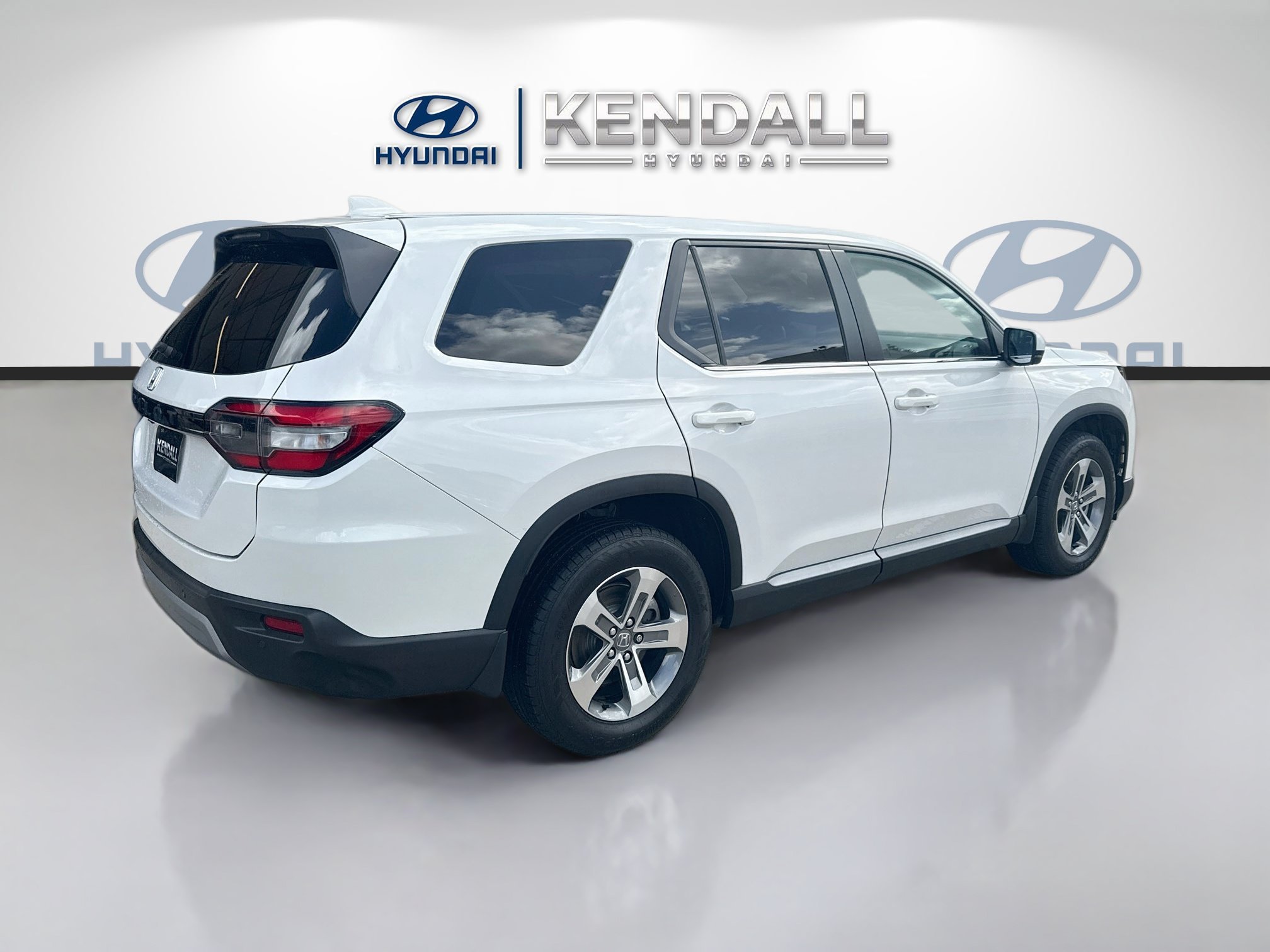 2024 Honda Pilot EX-L - Photo 6