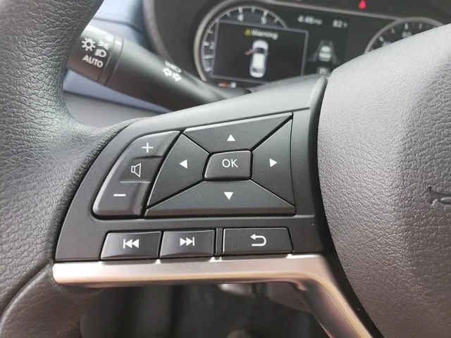 2025 Nissan Versa Sedan SV - Photo 17