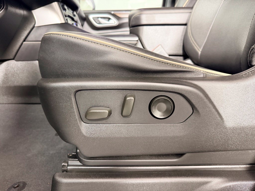 Used 2023 Gray Chevrolet Premier image 22
