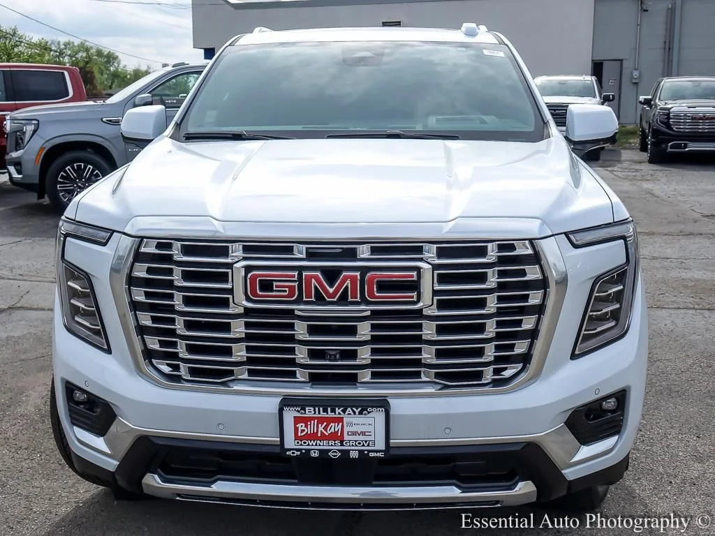 2026 GMC Yukon Denali - Photo 6