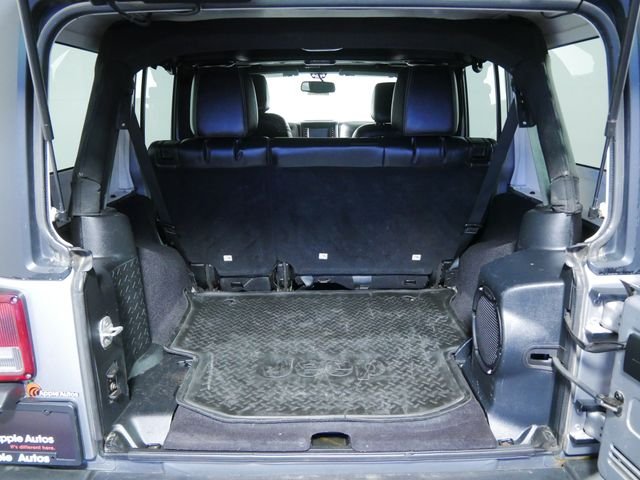 Used 2014 Gray Jeep Unlimited Rubicon image 11