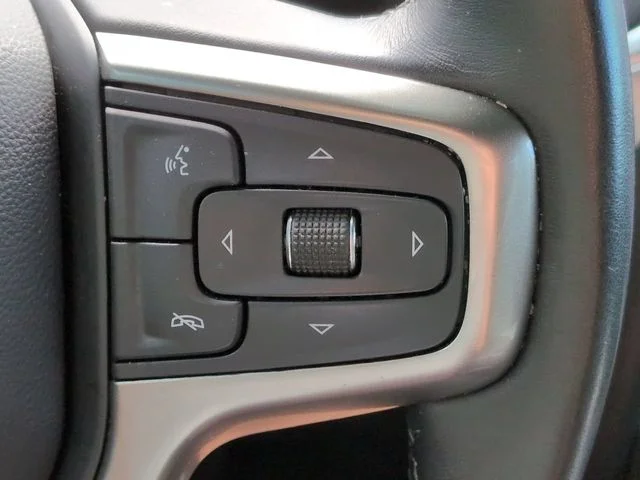 Used 2020 White Chevrolet LT Trail Boss image 25