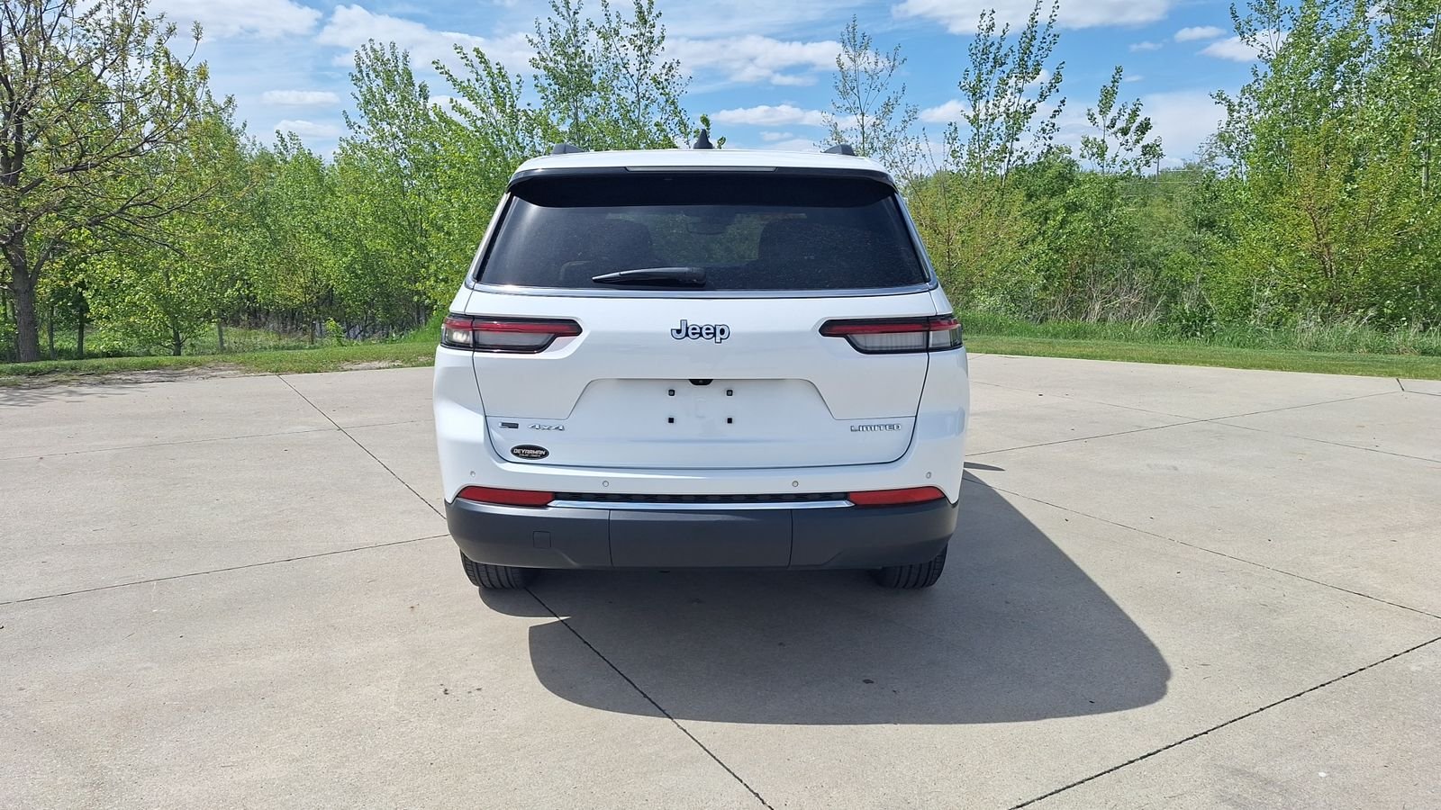 Certified Used 2023 White Jeep Limited image 5