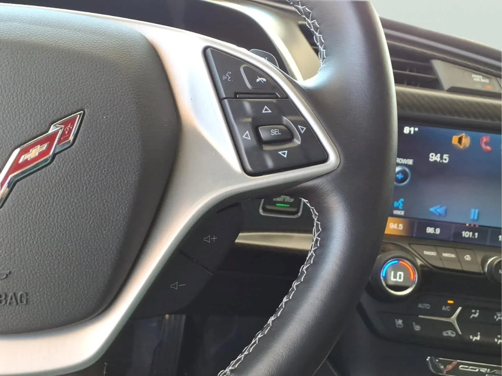 Used 2014 Arctic White Chevrolet Z51 3LT image 20