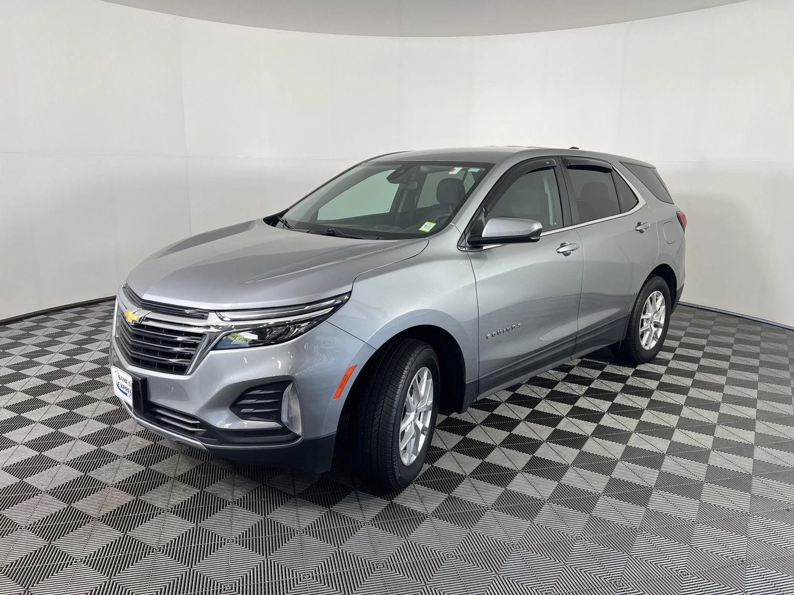 Used 2024 Sterling Gray Metallic Chevrolet LT image 22