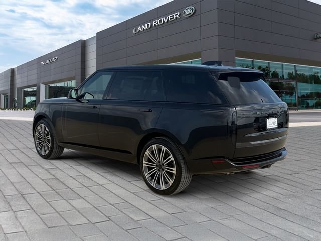 New 2026 Santorini Black Land Rover SE image 3