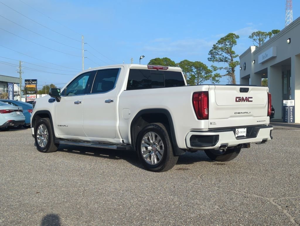 Used 2023 White GMC Denali image 5