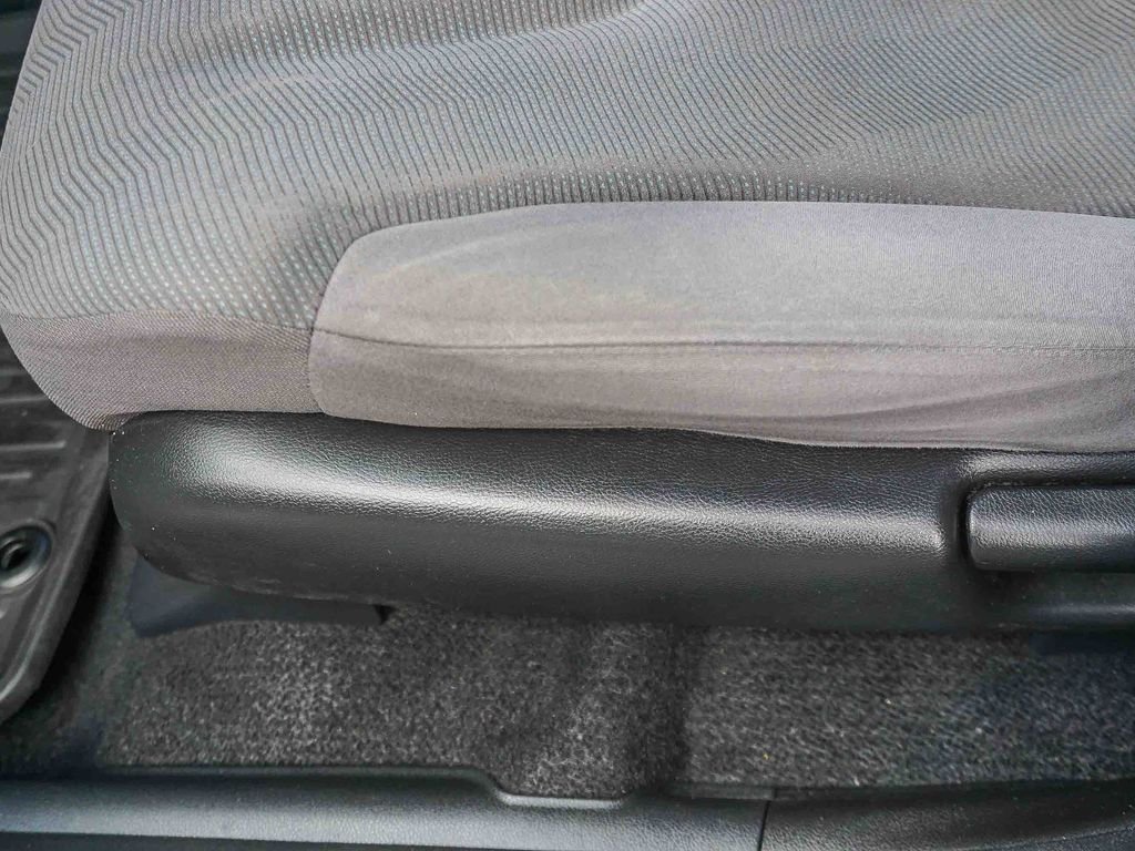 Used 2013 Alabaster Silver Metallic Honda Base image 20