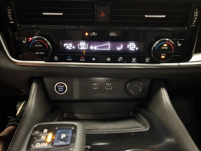 Used 2021 Black Nissan SL image 21
