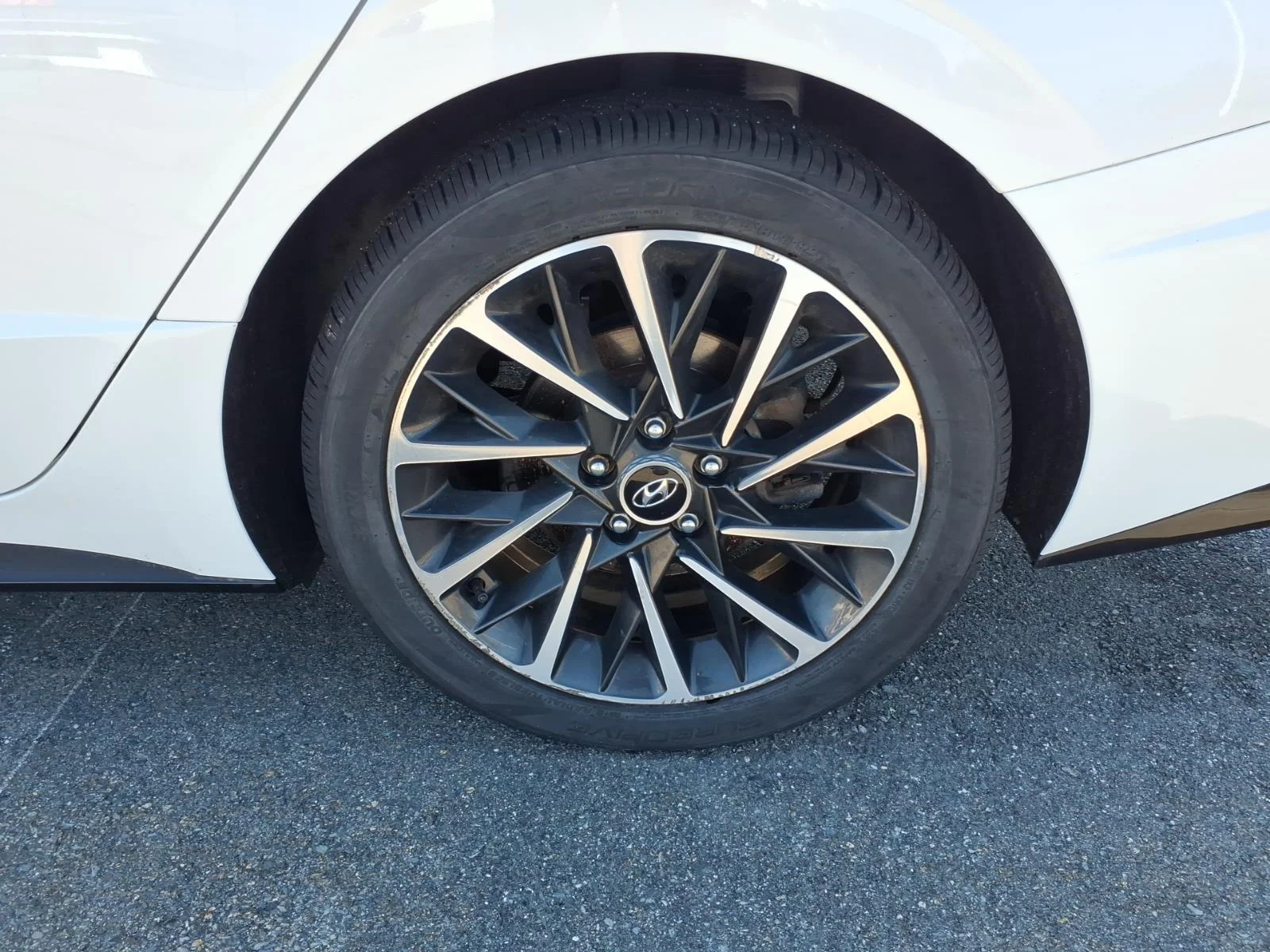 Used 2023 White Hyundai Limited image 11
