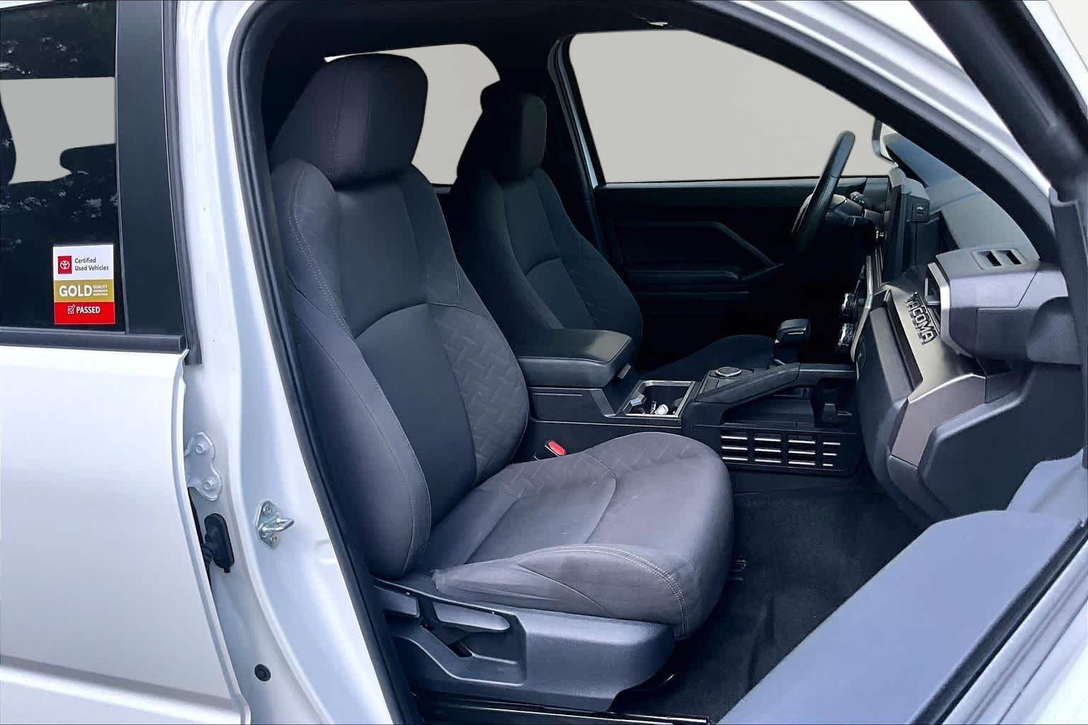 Used 2024 Ice Cap Toyota SR5 image 9