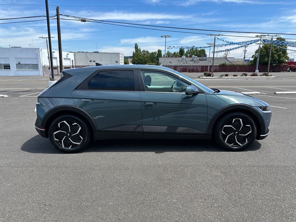Certified Used 2024 Green Hyundai SEL image 7