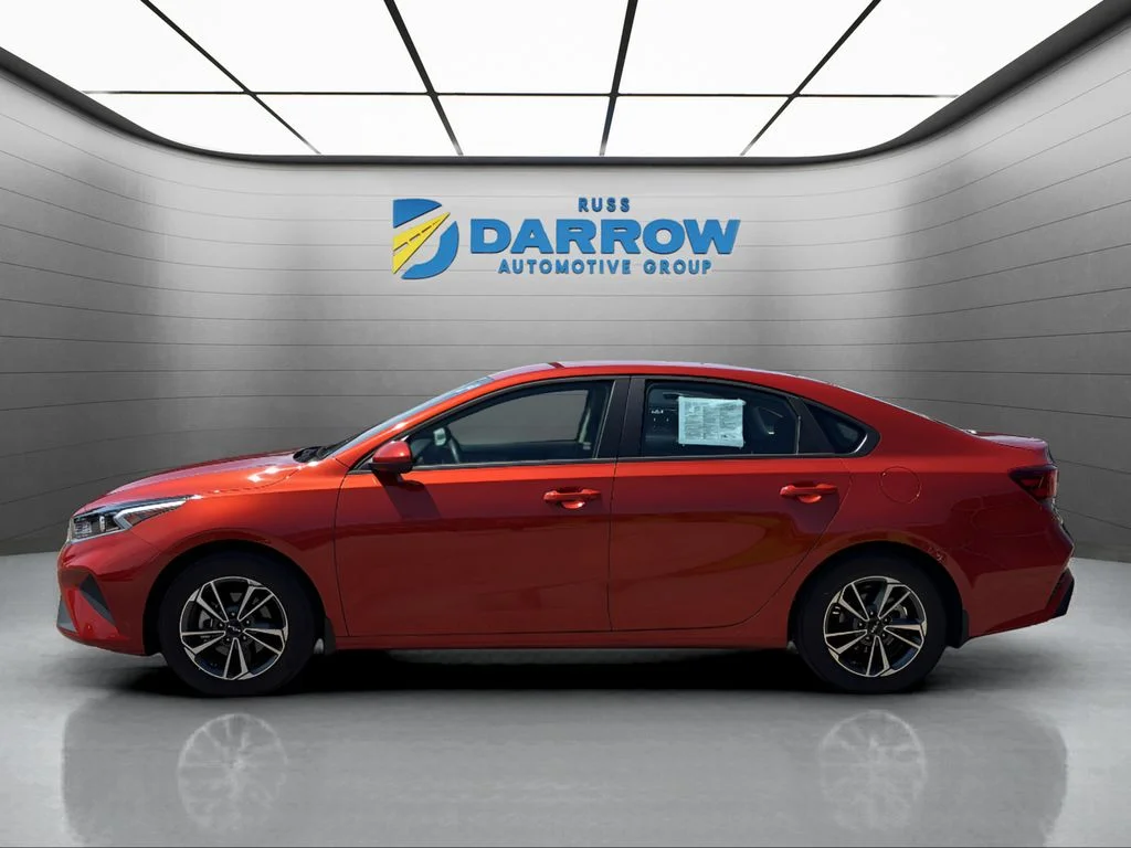 Certified Used 2024 Red Kia LXS image 2