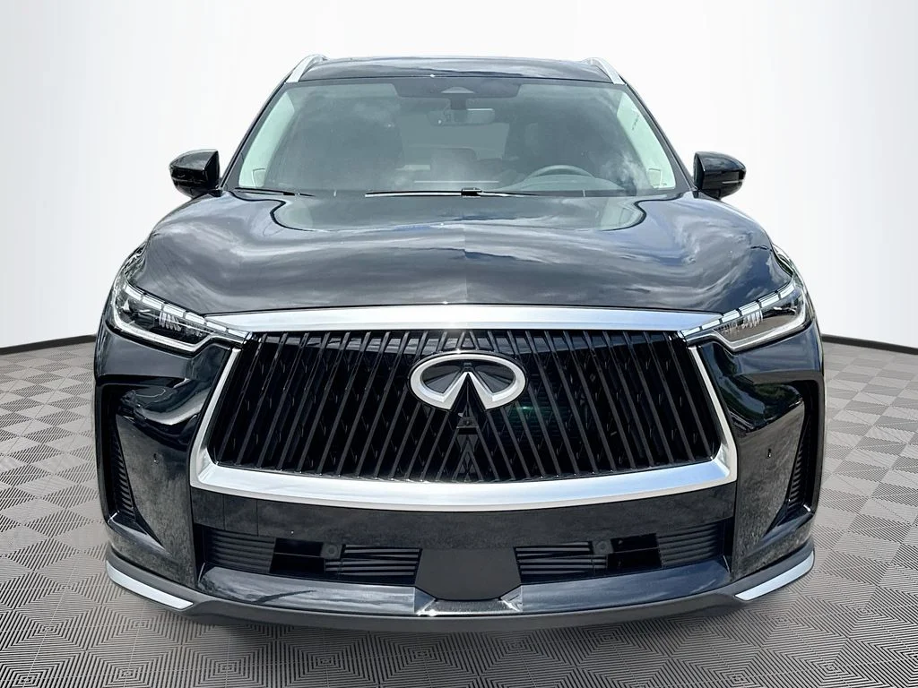 New 2027 MINERAL BLACK INFINITI Luxe FWD image 2