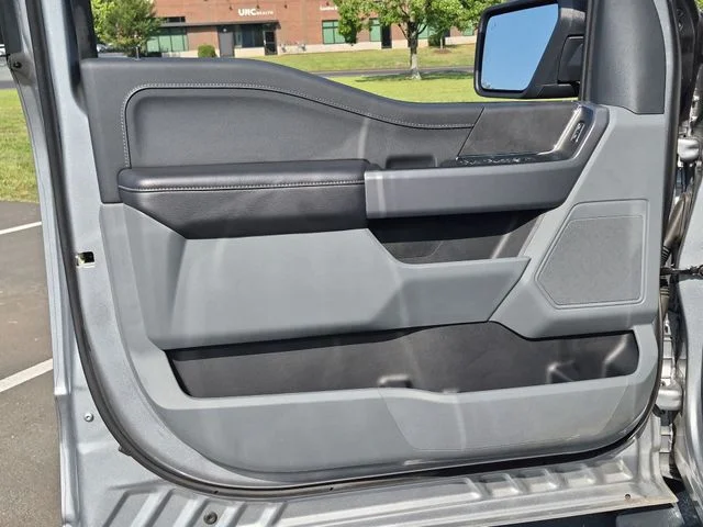 Used 2025 Silver Ford XLT image 19