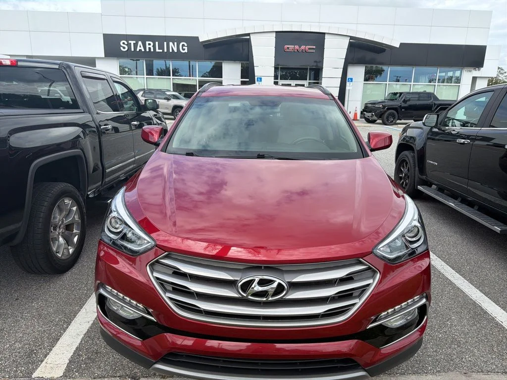 Used 2017 Red Hyundai 2.4 Base image 2
