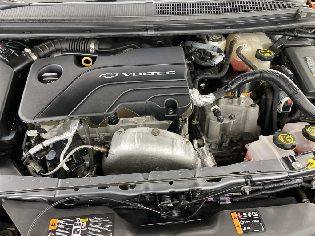 Used 2018 Steel Metallic Chevrolet LT image 27