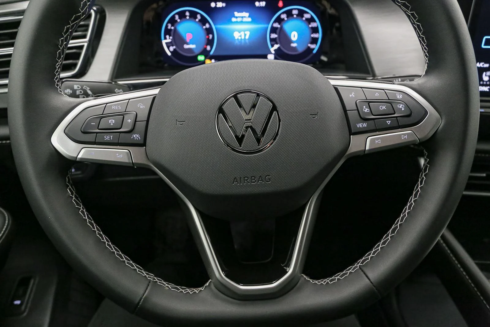 New 2026 Pure Gray Volkswagen 2.0T SE w/Technology image 20