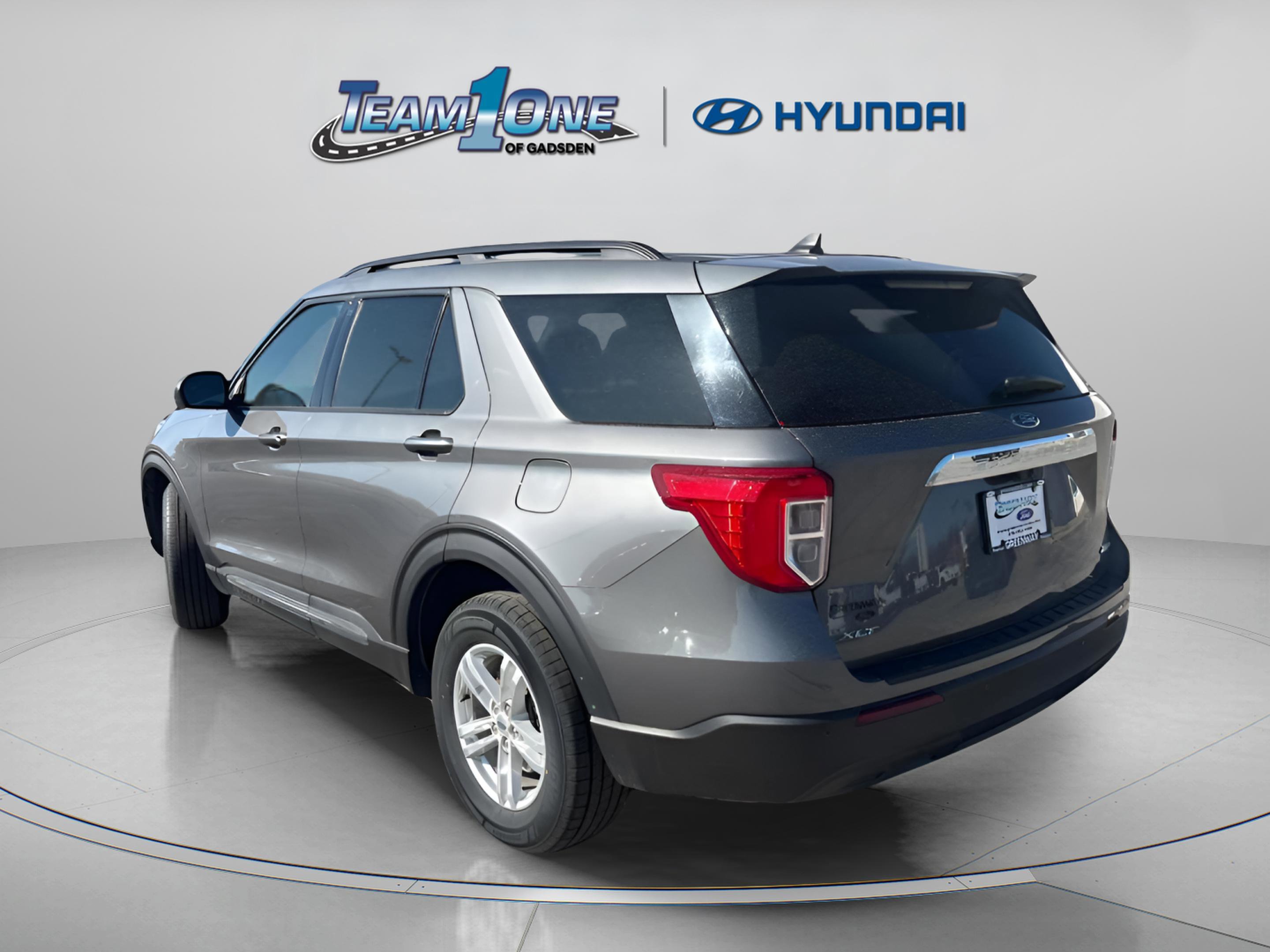 Used 2023 Gray Metallic Ford XLT image 6