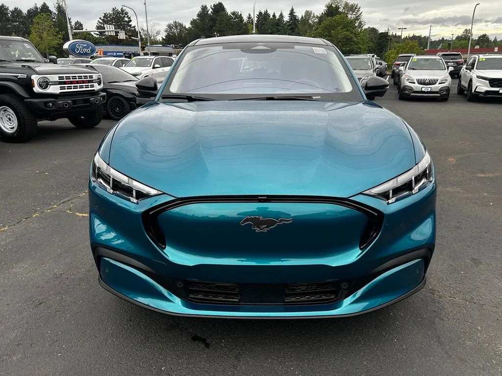 New 2026 Adriatic Blue Metallic Ford Premium image 3