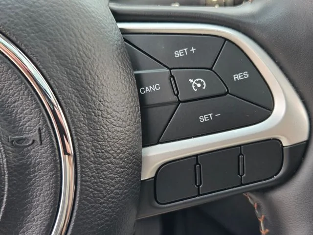 Used 2018 Blue Jeep Limited image 26