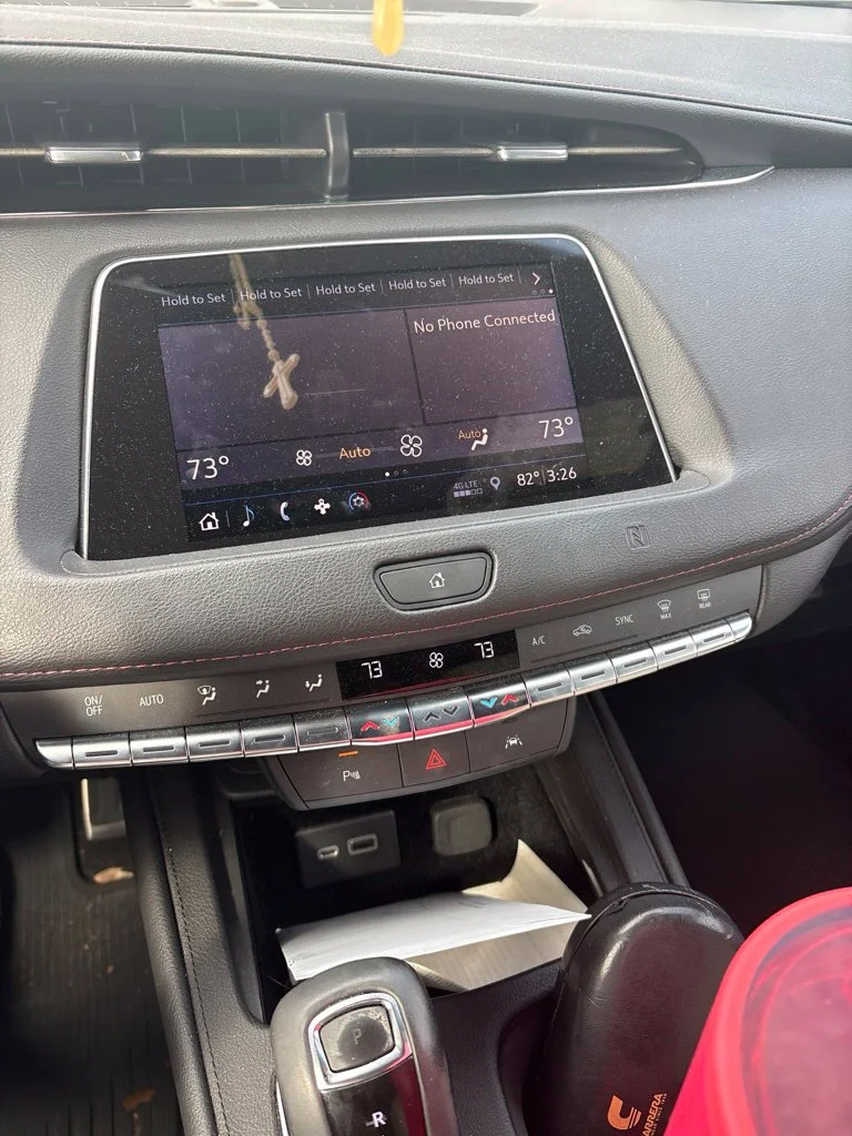 Used 2019 Crystal White Tricoat Cadillac Sport image 3