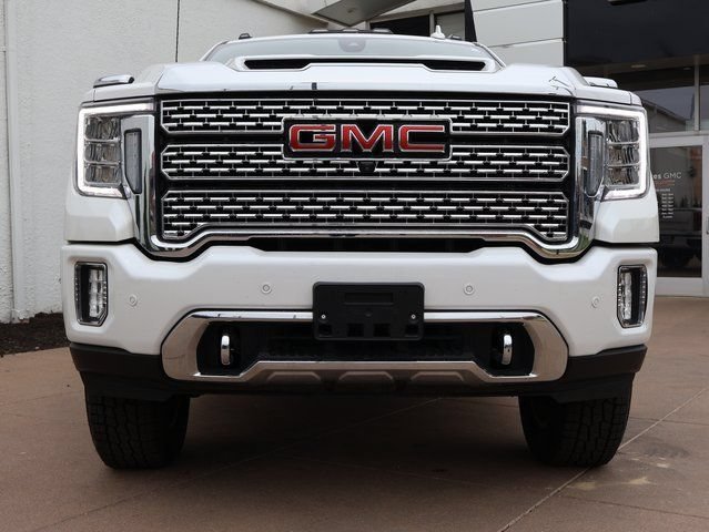 Certified Used 2023 White Frost Tricoat GMC Denali image 2