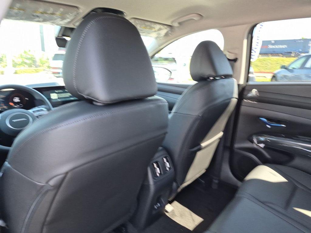 New 2026 Black Hyundai SEL Plus FWD image 28