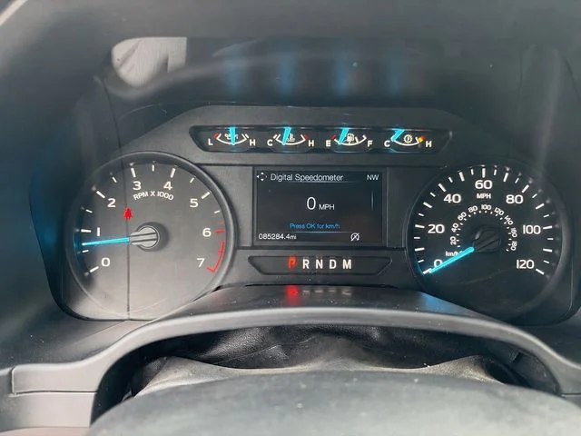Used 2019 Black Metallic Ford XL image 24