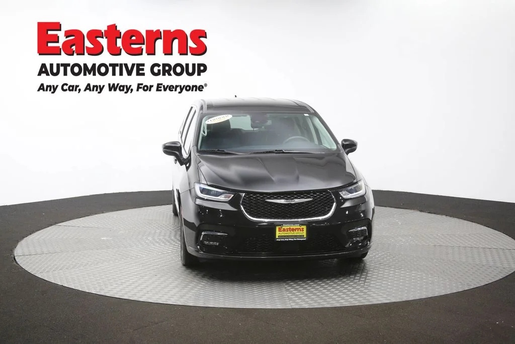 Used 2023 Black Chrysler Touring L image 52