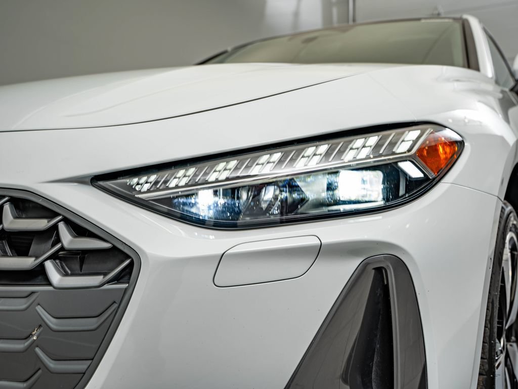Used 2025 Glacier White Metallic Audi 2.0T Premium Plus image 13