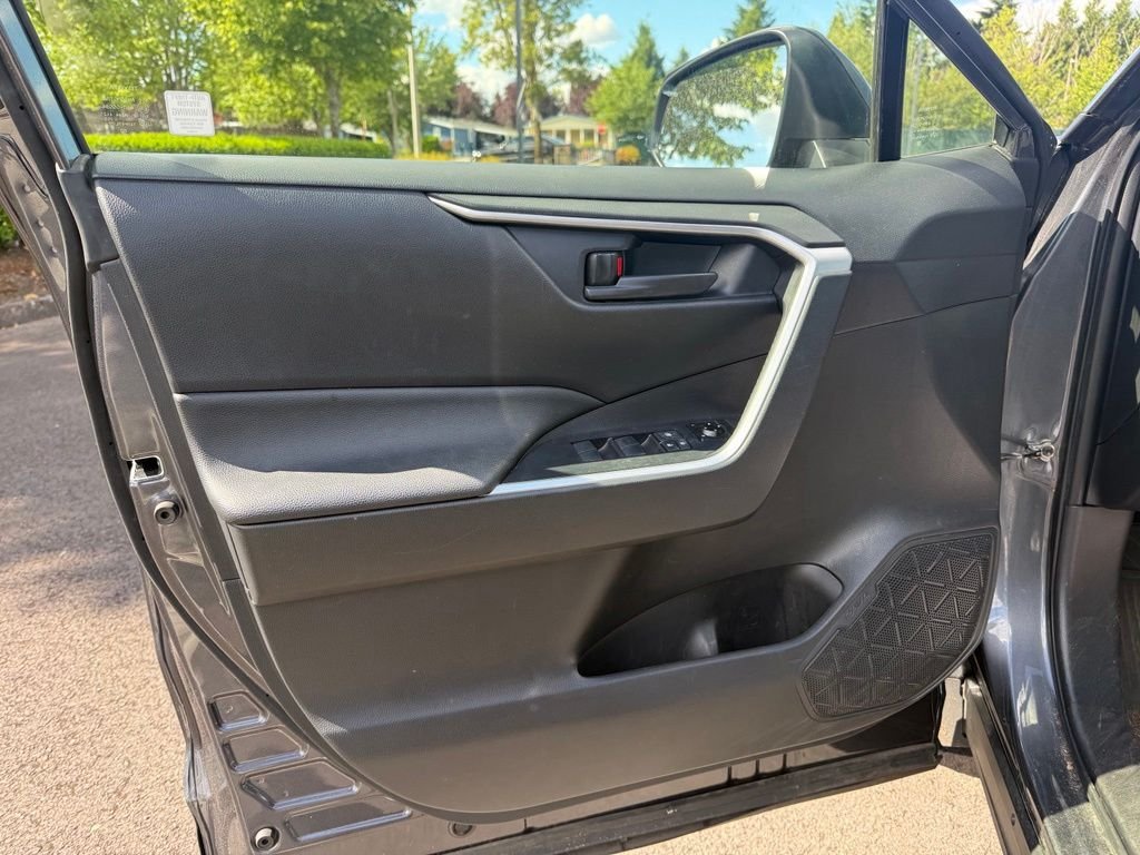 Used 2022 Magnetic Gray Metallic Toyota LE image 17