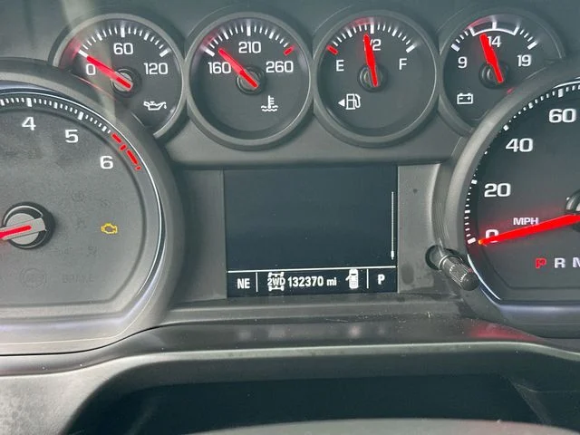 Used 2021 Summit White Chevrolet WT image 12