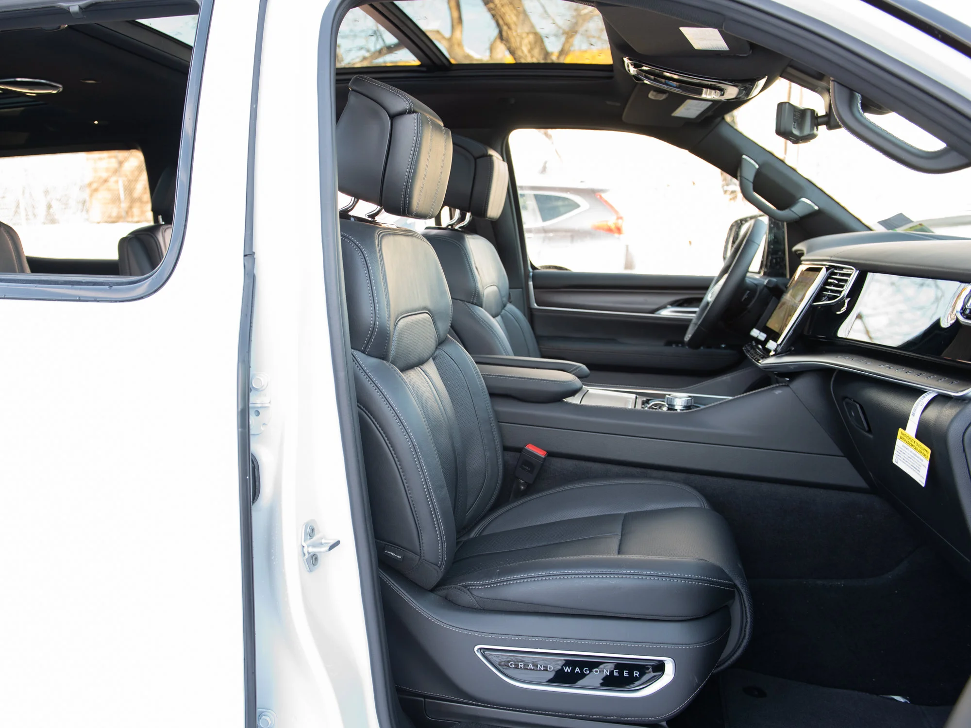 Used 2026 White Jeep Summit Obsidian* image 29