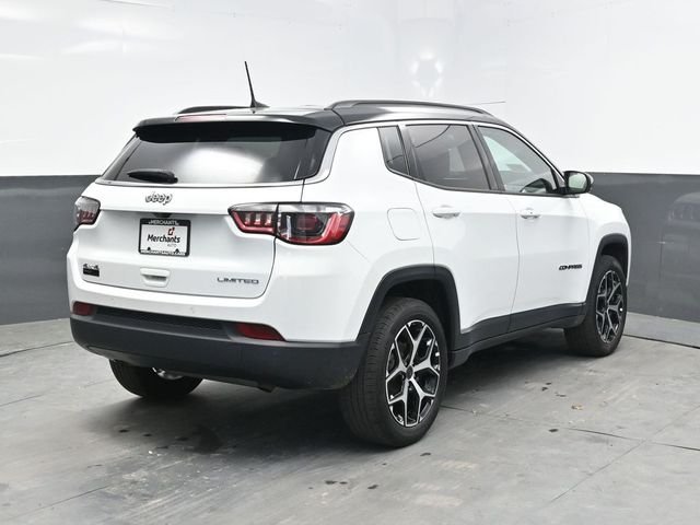 Used 2025 White Jeep Limited image 6