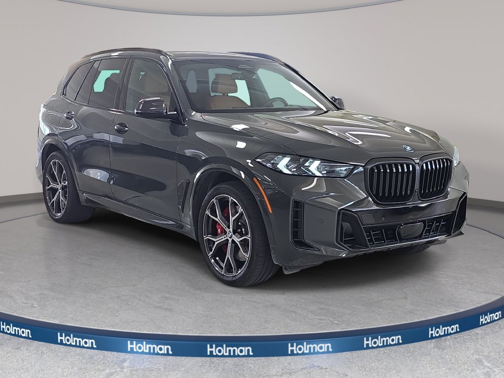 Used 2026 Dravit Grey Metallic BMW xDrive50e image 4