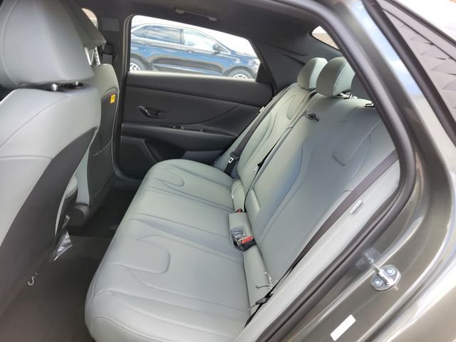 2025 Hyundai Elantra Limited - Photo 53