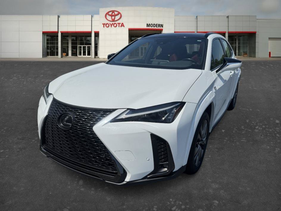 Used 2023 Ultra White Lexus UX 250h F SPORT Handling image 1