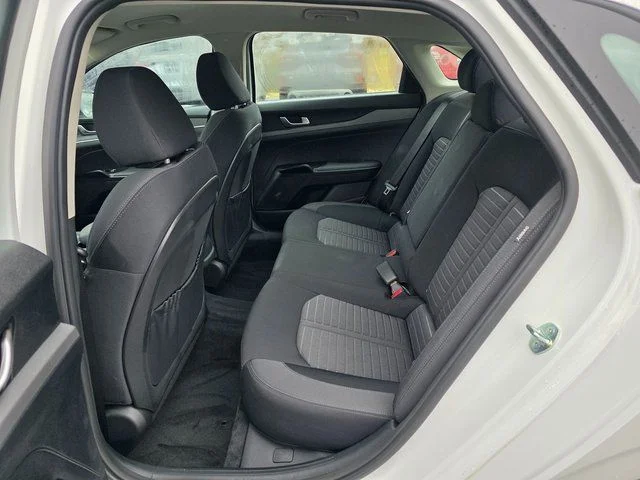 2026 Kia K5 LXS - Photo 14