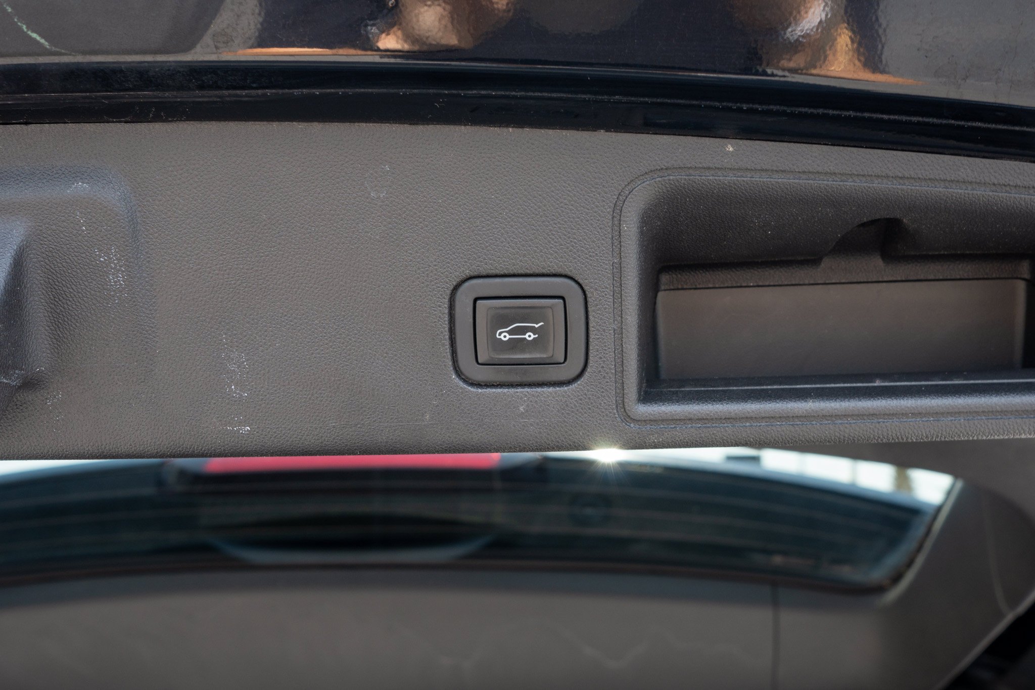 Used 2020 Ebony Twilight Metallic GMC SLT image 34